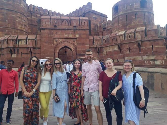 Luxury Train Tour From Delhi to Agra - Directions