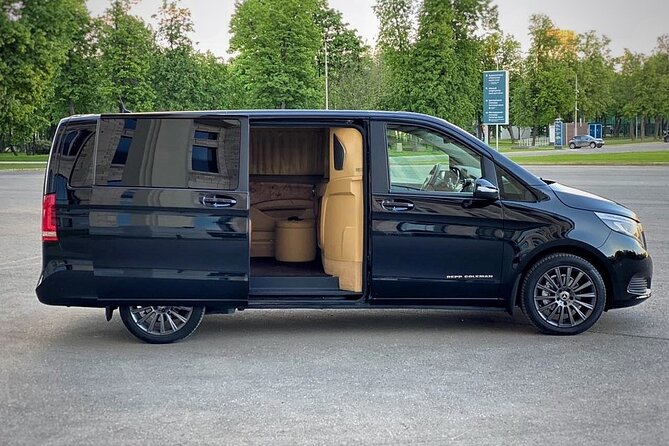 Luxury Transfer From Cancún Airport to Hotel (Mercedes-Benz V220) - Accessibility and Transportation Options