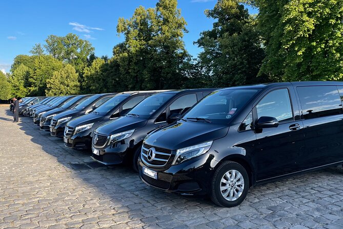 Luxury TRANSFER From PARIS to BEAUVAIS AIRPORT With Cab-Bel-Air - Meeting and Pickup