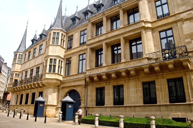 Luxury Transfer From PARIS to LUXEMBOURG (Duchy) With Cab-Bel-Air - Luxury Transfer Service Details