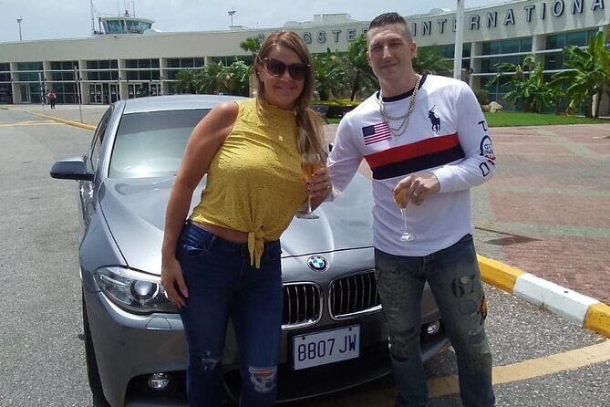 Luxury Transfer: Montego Bay Airport - Negril & Ocho Rios Resorts - An in-depth look at this luxury transfer experience  