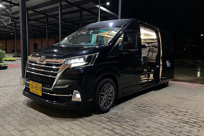Luxury Transfers, Bangkok Airport  Hotel - The Ride: Comfort, Convenience, and a Touch of Luxury