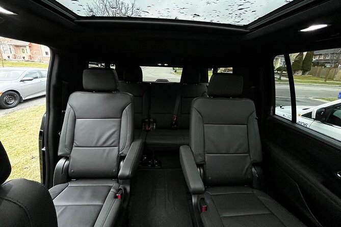 Luxury Transport From Mississauga to Toronto - Overview of Luxury Transport Services