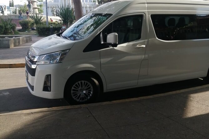 Luxury Transportation to and From Xoxocotlan Airport to Hotels - Pricing and Booking Options