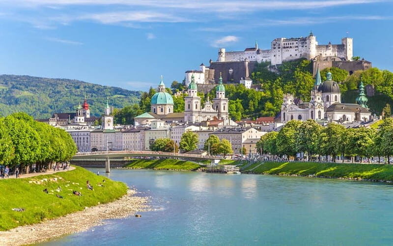 Luxury Van Tour: Salzburg, Hallstatt & More for Your Group - Good To Know