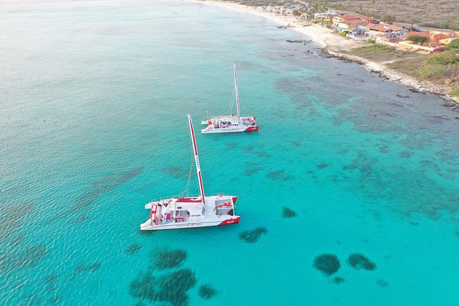 Luxury Wine and Dine Dinner Sail in Aruba - Enjoy an Open Bar Experience
