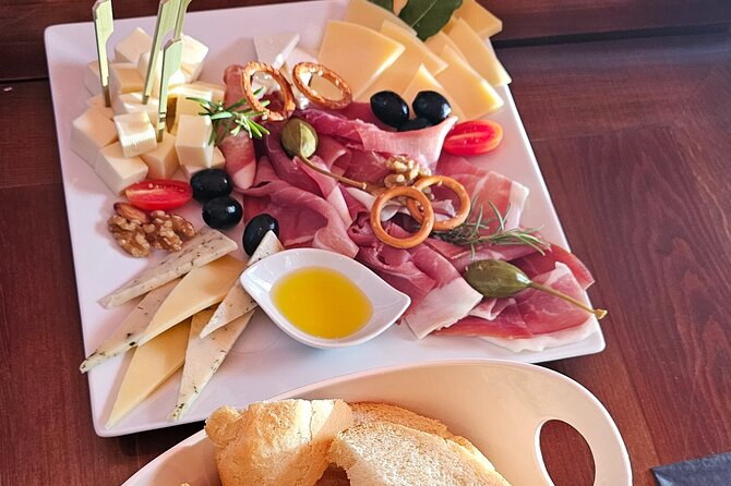 Luxury Wine and Oyster Tasting - Accessibility and Special Accommodations