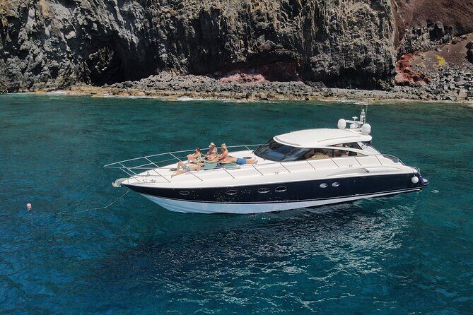 Luxury Yacht 4 hours in Madeira - Good To Know
