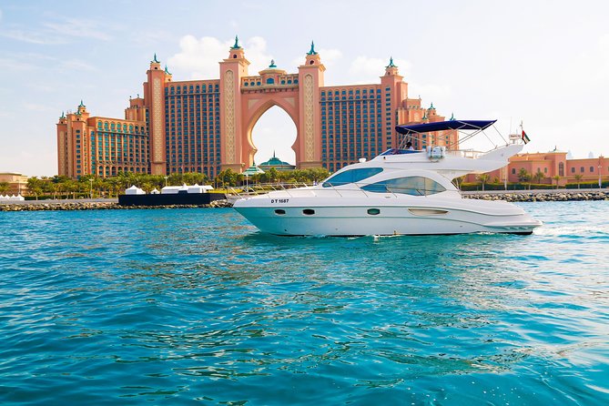Luxury Yacht Cruise Dubai Marina Palm Jumeirah, Burj Al Arab, and Atlantis - Yacht Trip From Dubai Marina