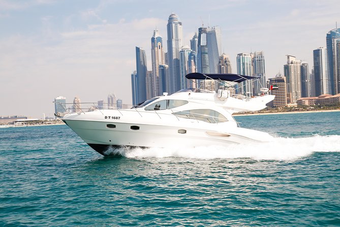Luxury Yacht Cruise Dubai Marina Palm Jumeirah, Burj Al Arab, and Atlantis - Passing by Atlantis Hotel