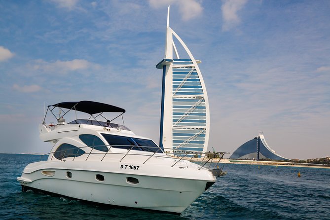 Luxury Yacht Cruise Dubai Marina Palm Jumeirah, Burj Al Arab, and Atlantis - Ending at Dubai Marina Walk