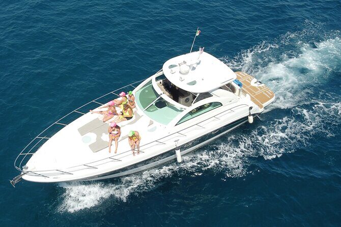 Luxury yacht for private tour EN Cabo San Lucas - Good To Know