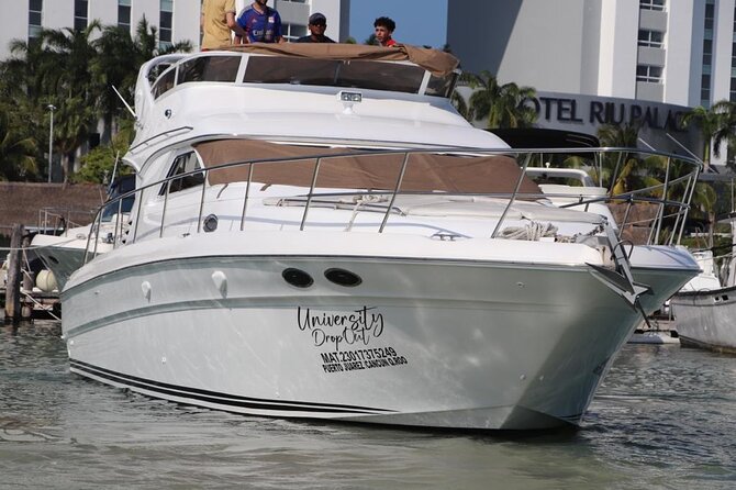 Luxury Yacht in Paradise to Explore Cancun on a 46-foot Sea Ray - The Sum Up