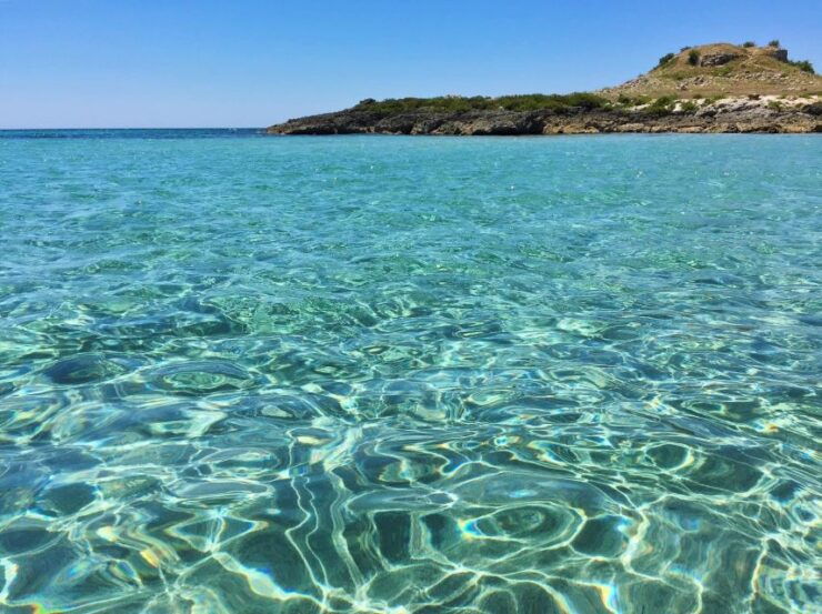 LUXURY YACHT RENTAL WITH CREW - Crew Expertise and Service