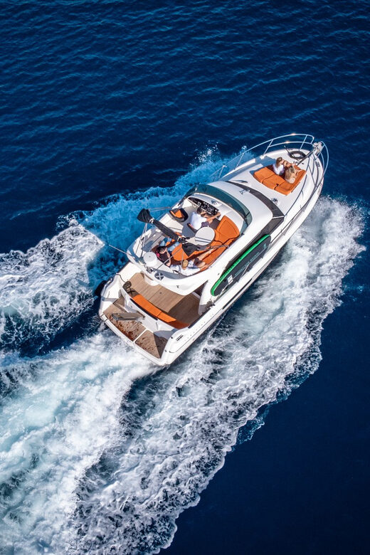 Luxury yacht: Sunset Blue Cave & Panoramic Tour w Wine - Introduction