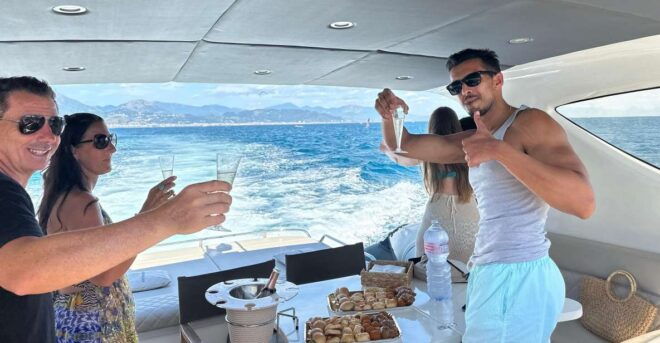 Luxury Yacht Tour Amalfi Coast With Aperitif - Onboard Experience