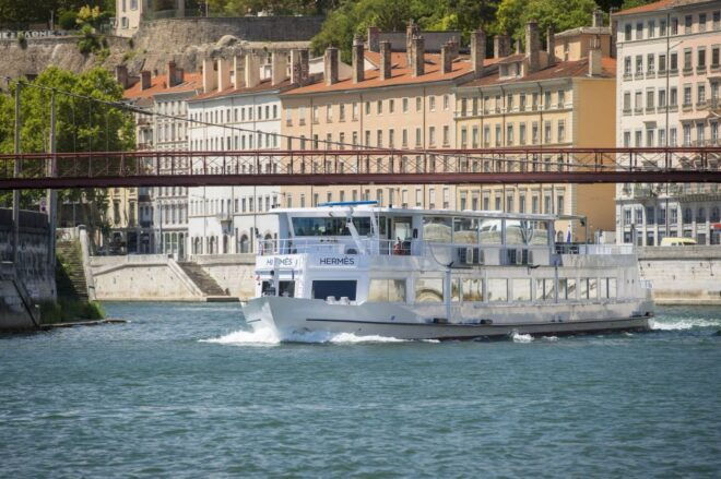 Lyon 2.5-Hour Dinner Cruise - Common Questions