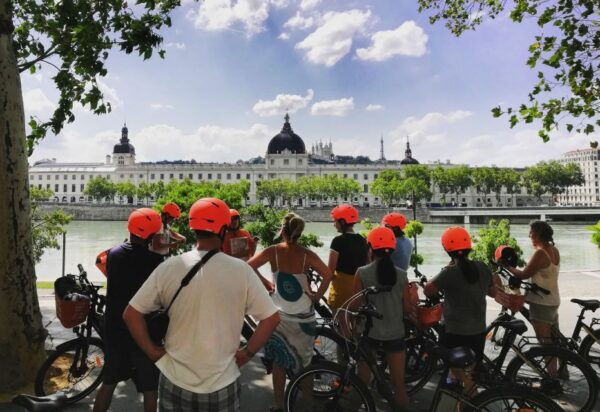 Lyon: 2-Hour Electric Bike Tour With a Local Guide - Tour Duration and Availability