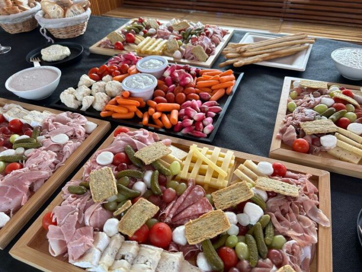 Lyon: Brunch on the Sâone River - Riverside Brunch Experience in Lyon