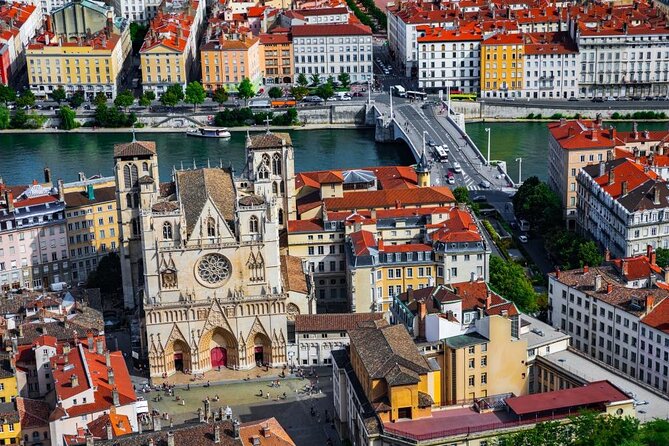 Lyon by Yourself With English Speaking Driver by Car or Van- 4 or 8 Hrs Disposal - Pricing and Booking Details