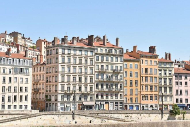 Lyon: Christmas Market Walking Tour - Description