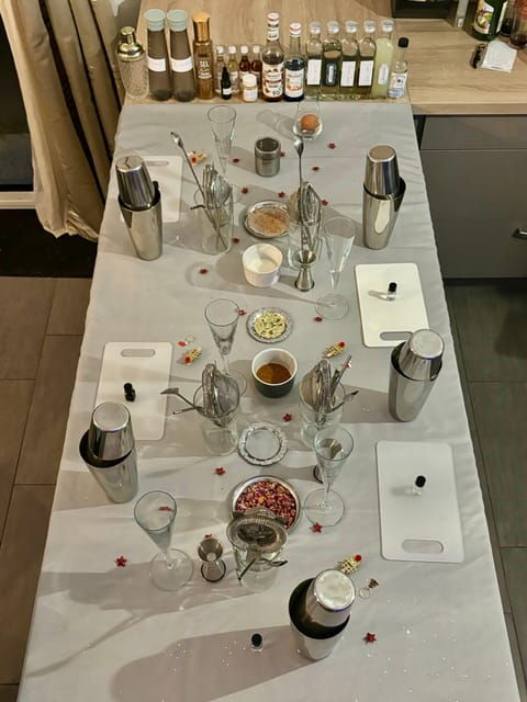 Lyon: Cocktails at Home Creation and Tasting Workshop - Tailoring the Experience to Participants