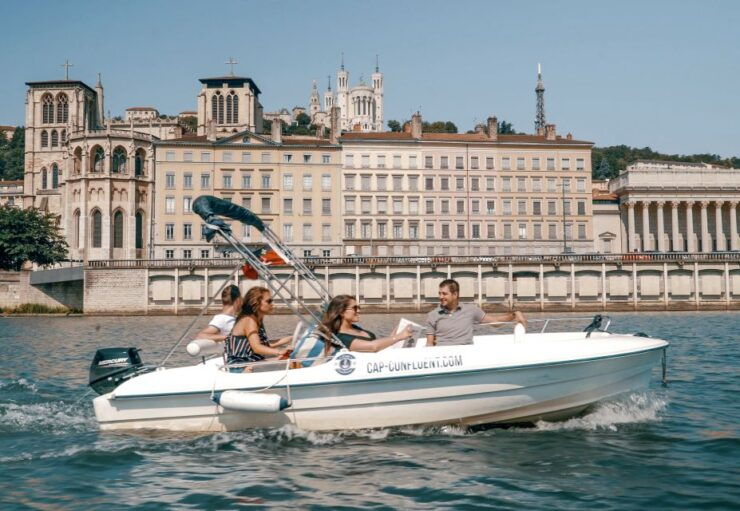 Lyon: Electric Boat Rental Without a License - Activity Details