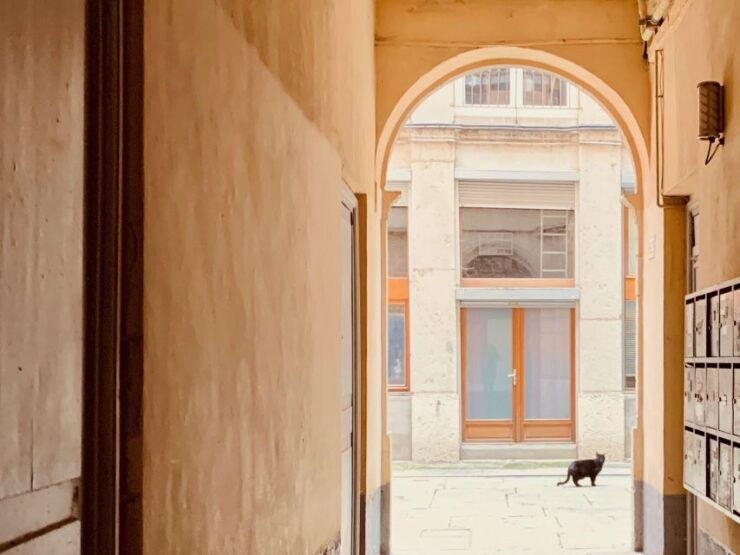 Lyon: French Resistance Smartphone Audio Walking Tour - Good To Know