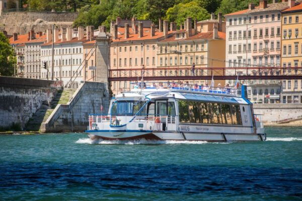 Lyon: Guided Sightseeing Cruise - Tips for an Enjoyable Cruise
