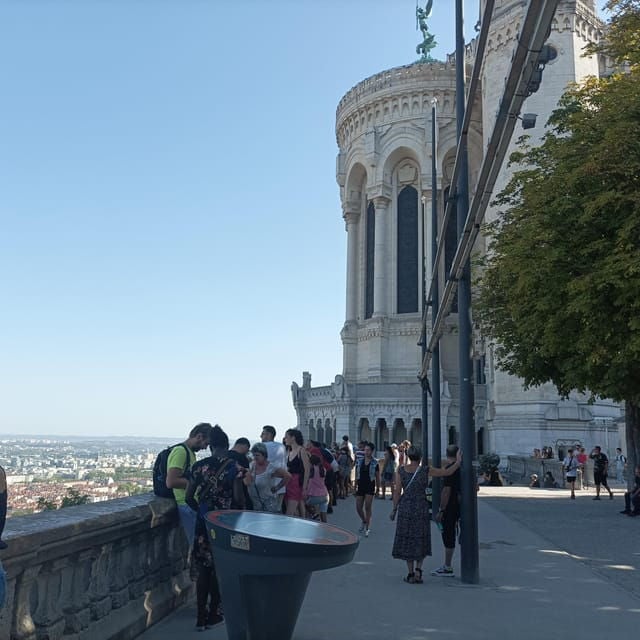 Lyon: Guided Tour of Fourvière Hill & Roman Ruins - Accessibility Features