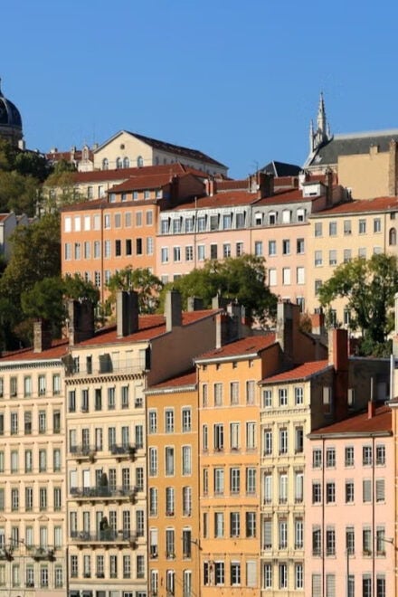 Lyon: Guided Tour of the Croix-Rousse - Accessibility Considerations
