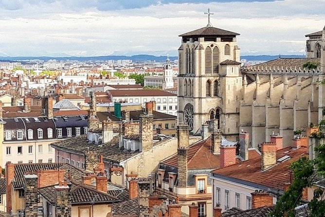 Lyon Highlights & Secrets Walking Guided Tour (Small Group) Including Funicular - Positive Reviews About Toni as a Tour Guide