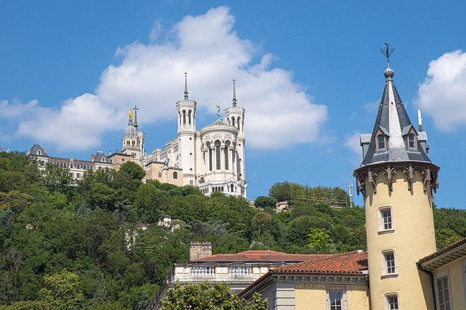 Lyon Hop-On Hop-Off Tour With Audio Commentary - Tour Overview and Features