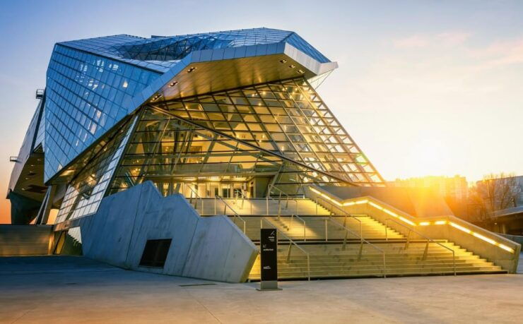 Lyon: Insta-Perfect Walk With a Local - Pricing Information