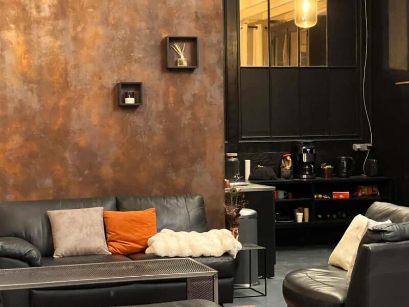 Lyon: Introduction to Pole Dancing in a Group - Why This Experience Offers Good Value