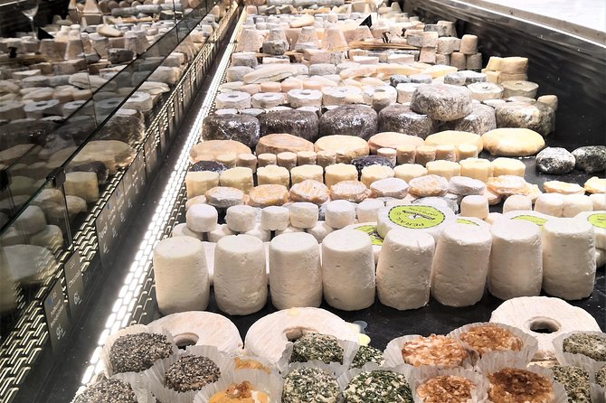 Lyon Morning Food Market Tasting Tour in Les Halles Paul Bocuse - Meeting and Pickup