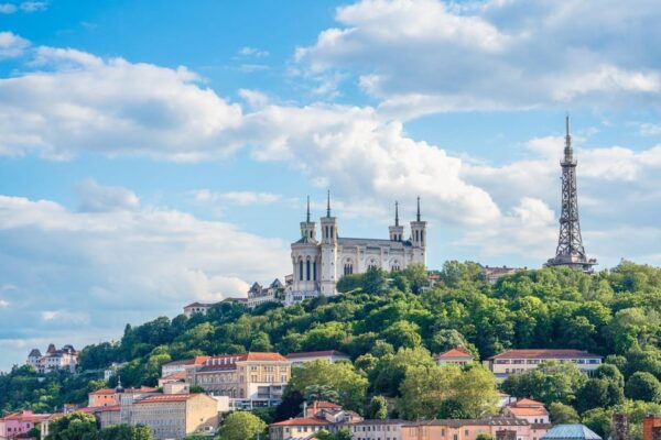 Lyon Old Town Tour With Vaporetto River Cruise Tickets - Tips for Your Tour