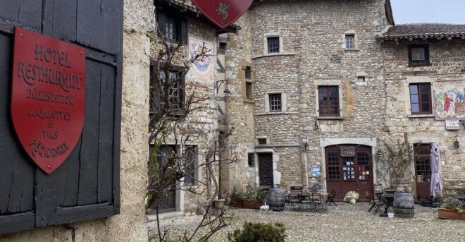 Lyon & Pérouges : Walking Tasty Tour With a Local (Train) - Important Information