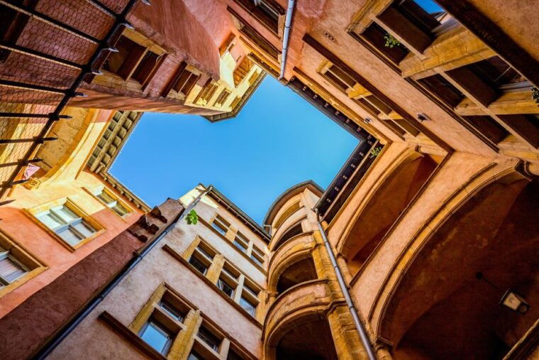 Lyon: Private Walking Tour of UNESCO Old Districts - Local History and Culture Unveiled
