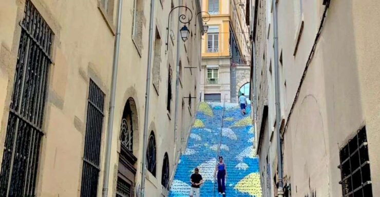 Lyon: Street Art & Street Food Tour - Urban Stroll Through Lyons Quarters
