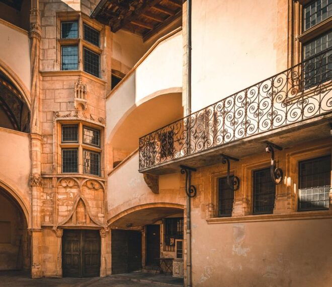 Lyon: Traboules Private Tour of the Secret Passages - Highlights