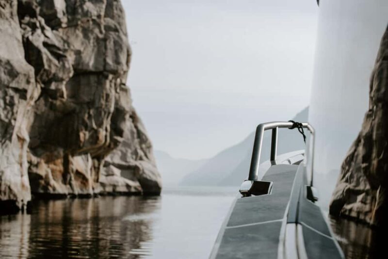 Lysefjord (Stavanger): Boattrip to Preikestolen from Forsand - The Guides & Personal Touch