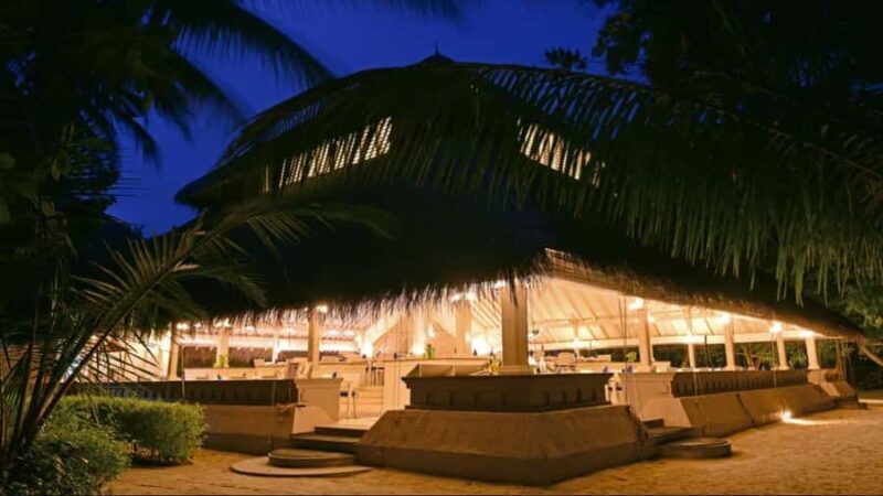 Maafushi: Adaaran Resort Evening Visit Dinner & Alcohol - The Itinerary in Detail