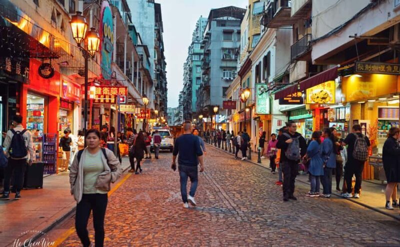 Macau: Hidden Gems Evening Food Tour with Local Guide - Authenticity and Local Insights