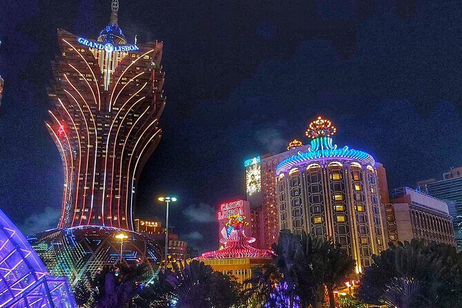 Macau Night City TourPrivate Limo Tour with Driver-Guide - FAQ