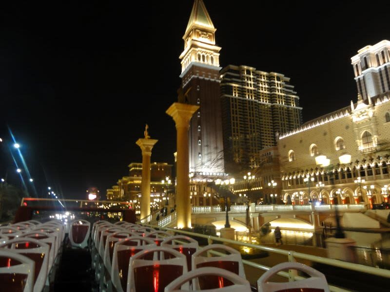 Macau Open Top Bus Night Tour - Comfort, weather and the open deck