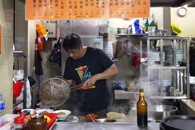 Macau: Private Historic City Tour with Local Food Tasting Tour - A quick glance at the experience