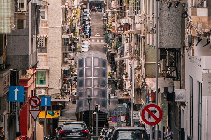 Macau: Private Historic City Tour with Local Food Tasting Tour - Practicalities and tips