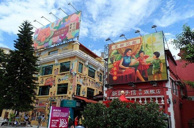 Macau Sightseeing tour including Buffet Lunch on Macau Tower and pickup in Macau - FAQ