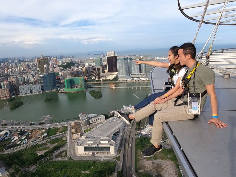 Macau Tower Skywalk with Free Admission - Is the Skywalk frightening or manageable?